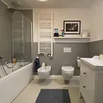 Διαμέρισμα Secluded With Garden In *