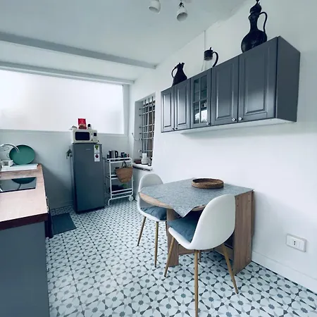 Secluded With Garden In Apartmán Ferrara