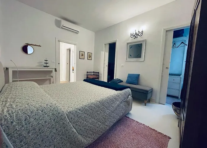 Apartament Secluded With Garden In Ferrara